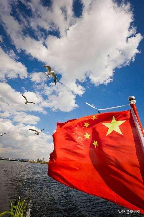 自卑，家里比较穷，网课要录视频，不想让人家看到家里穷，怎么办？