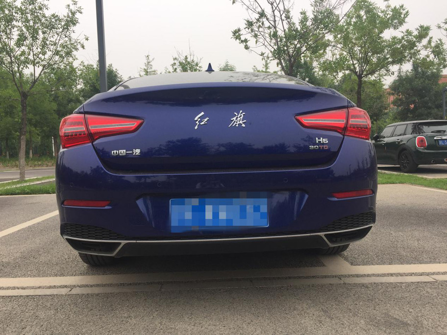 遇上对的你，提车一月分享红旗H5用车感受-第11张图片-亚星国际官网
