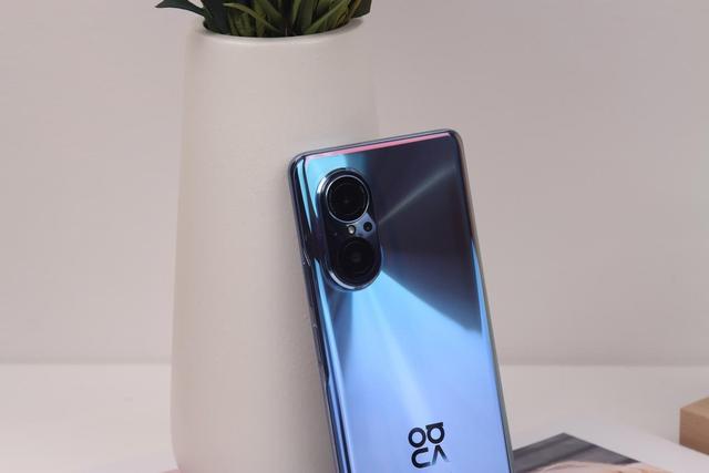 华为移动4g手机有哪些移动定制手机-第4张图片-亚星国际官网 华为移动4g手机有哪些移动定制手机-第4张图片-亚星国际官网