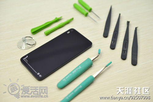 洛克洛克 手机版:0.55mm厚，99克？揭开OONE手机超薄机身与平滑设计的奥秘 (转载)