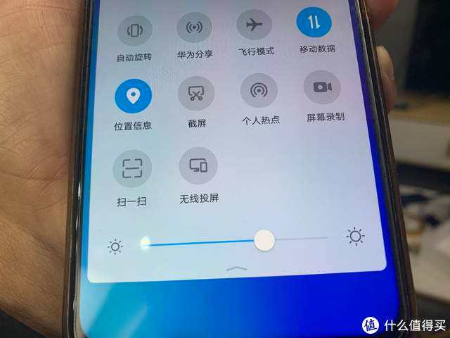 华为手机无线分享电视手机如何无线投屏到电脑显示器上