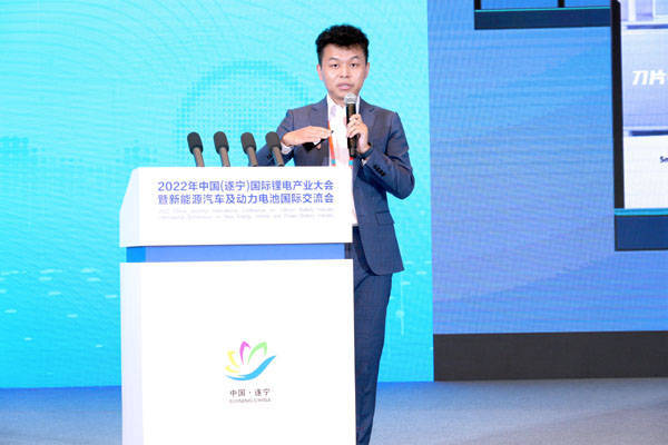 华为手机的采用的技术
:原创
                弗迪电池易宁：采用刀片电池CTB技术的车辆有六大优点