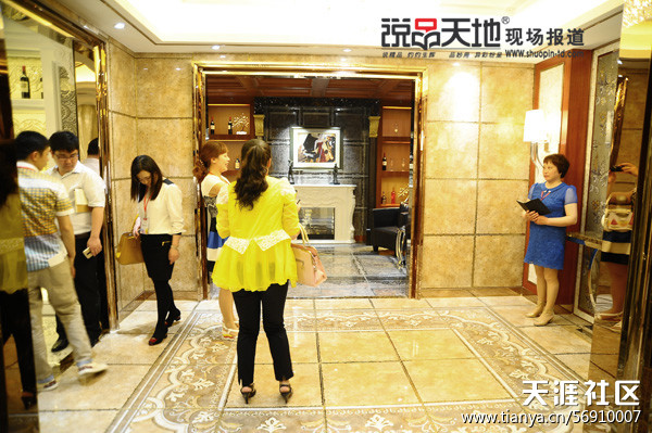 2014年华为中高端手机
:新中源2014高端新品金妆砖、托斯卡纳砖发布现场——产品篇-第12张图片-亚星国际官网