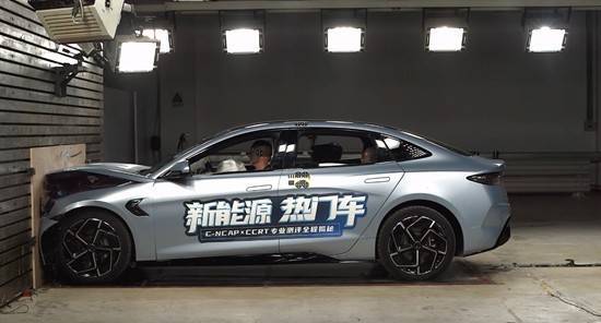 苹果7手表蜂窝版电池:做好安全必答题 新能源汽车将“一路高光”