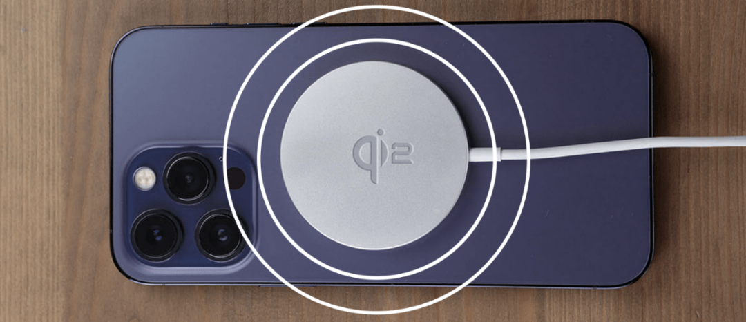 无线充电版苹果专用:Qi2 无线充电标准正式发布：支持类苹果 MagSafe 磁吸充电-第2张图片-亚星国际官网