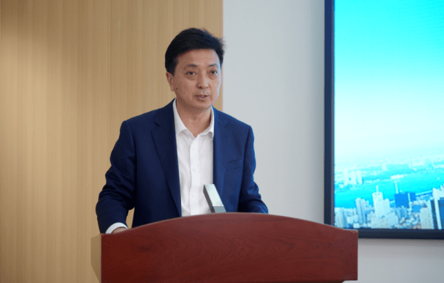宛城区人民政府与国家电投浙江电力公司举行新能源及综合智慧能源开发建设项目签约仪式-第2张图片-亚星国际官网