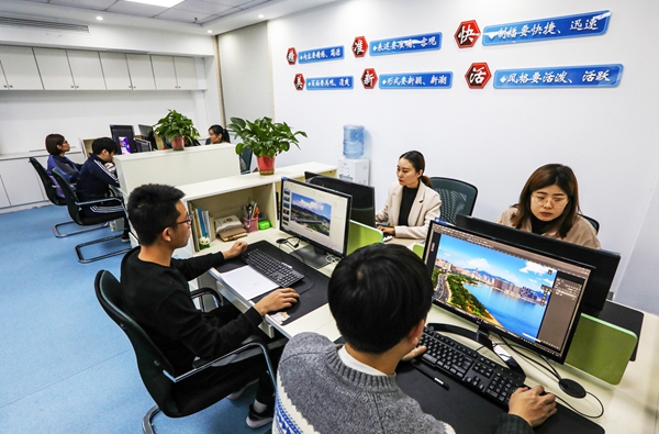 新闻客户端实现莲连看新闻客户端